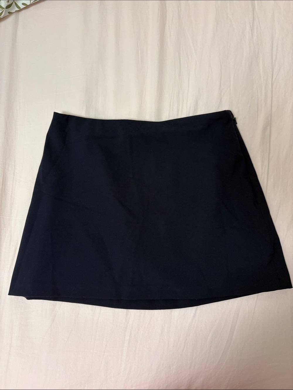 Aritzia Classic Black Women's A-Line Skirt